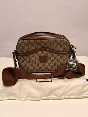 Gucci GG Supreme Retro Interlocking G Messenger Crossbody Bag